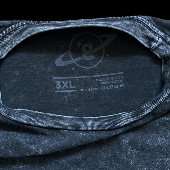 New dimensions Graphic Tee - Picture 3 of 6